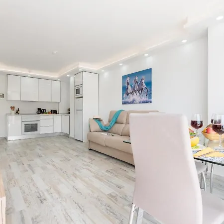 M1C Brand New Apartment, Free Wi-Fi,Community Pool *