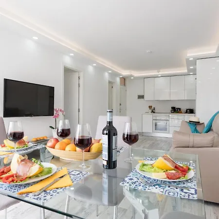 M1C Brand New Apartment, Free Wi-Fi,Community Pool Apartmán *